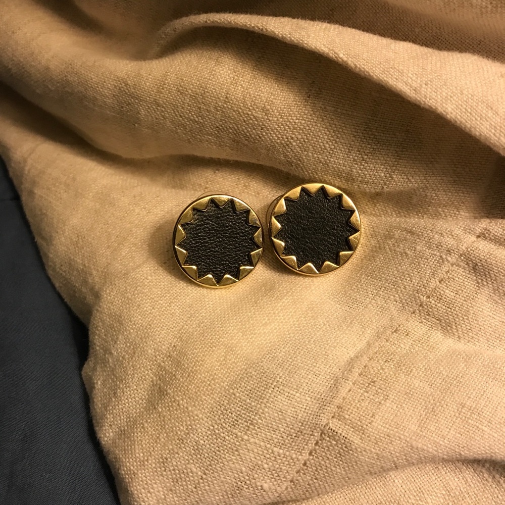 House of Harlow 1960 black and gold studs